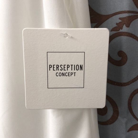 Brand new woman’s dress shirt. - Picture 2 of 5